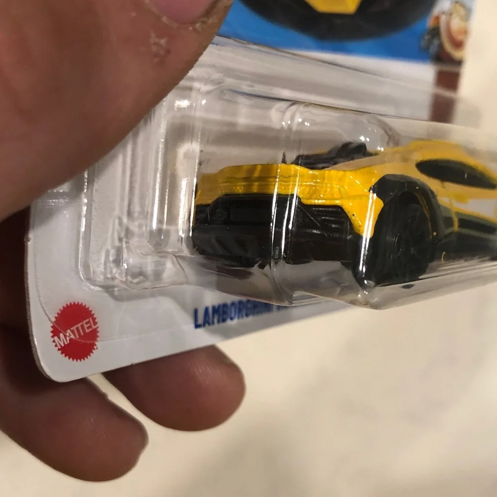 Mattel Hot Wheels Lamborghini Huracán Sterrato - Yellow and Black